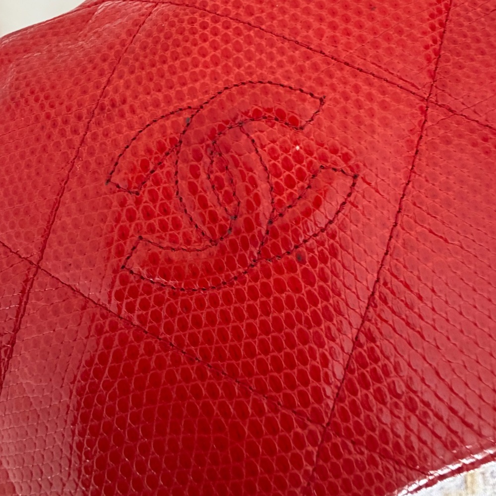 CHANEL Camera Bag Red Exotic Lizard w/ Tassel, Chain Strap - Vintage - Picture 9 of 16